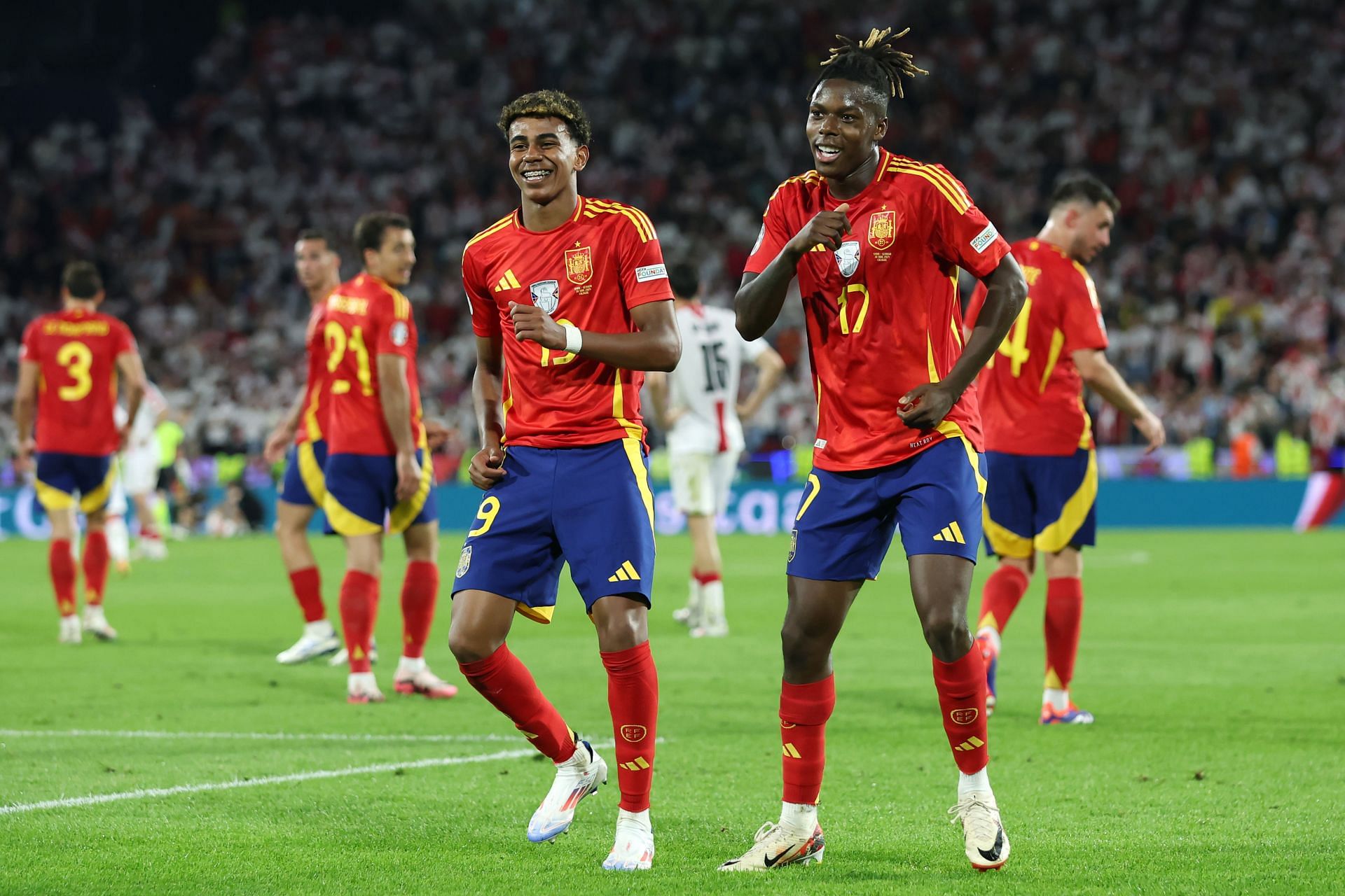 Lamine Yamal and Nico Williams - Source: Getty